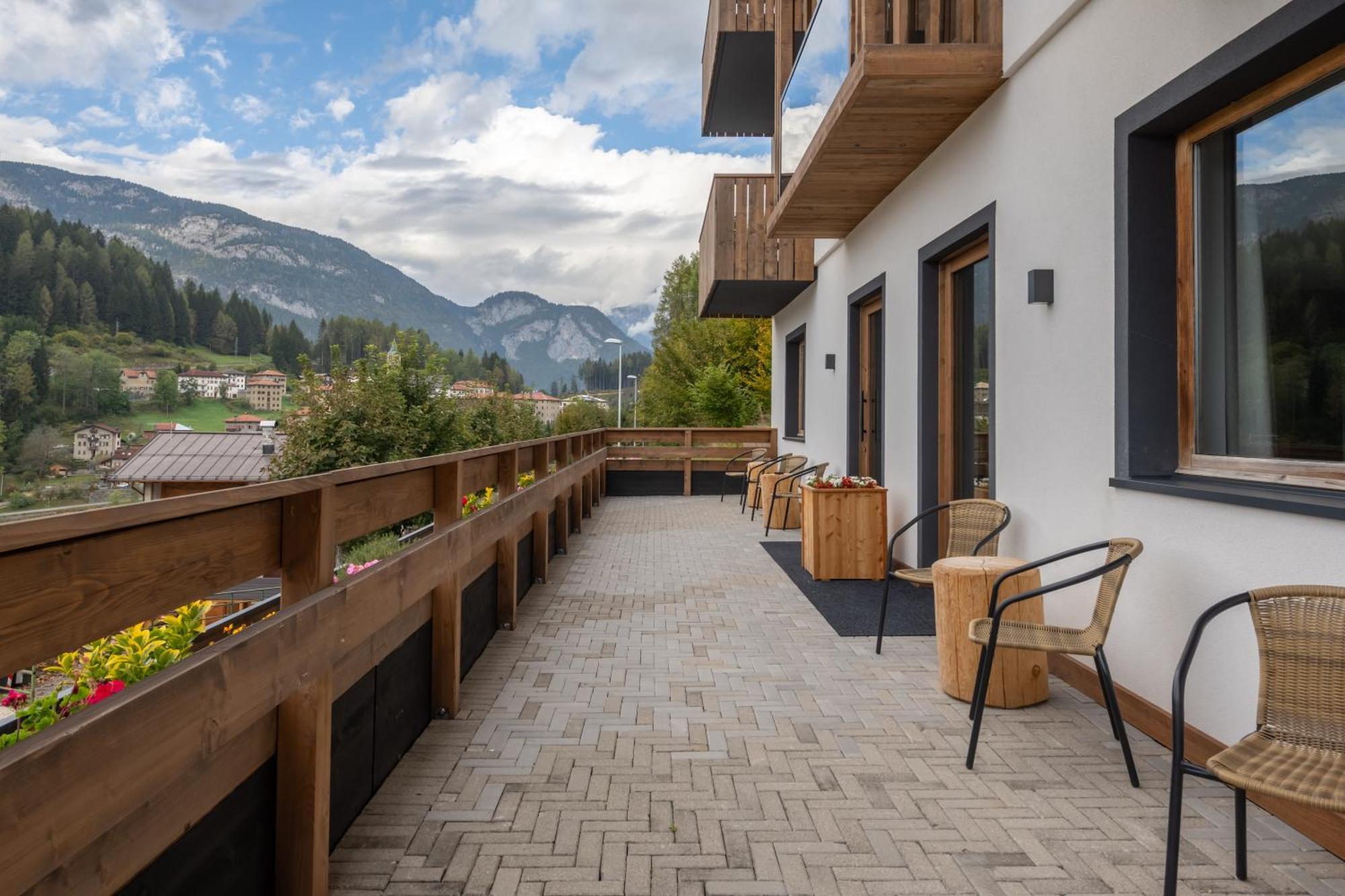 Ama Dolomiti Aparthotel Vigo di Cadore Eksteriør bilde